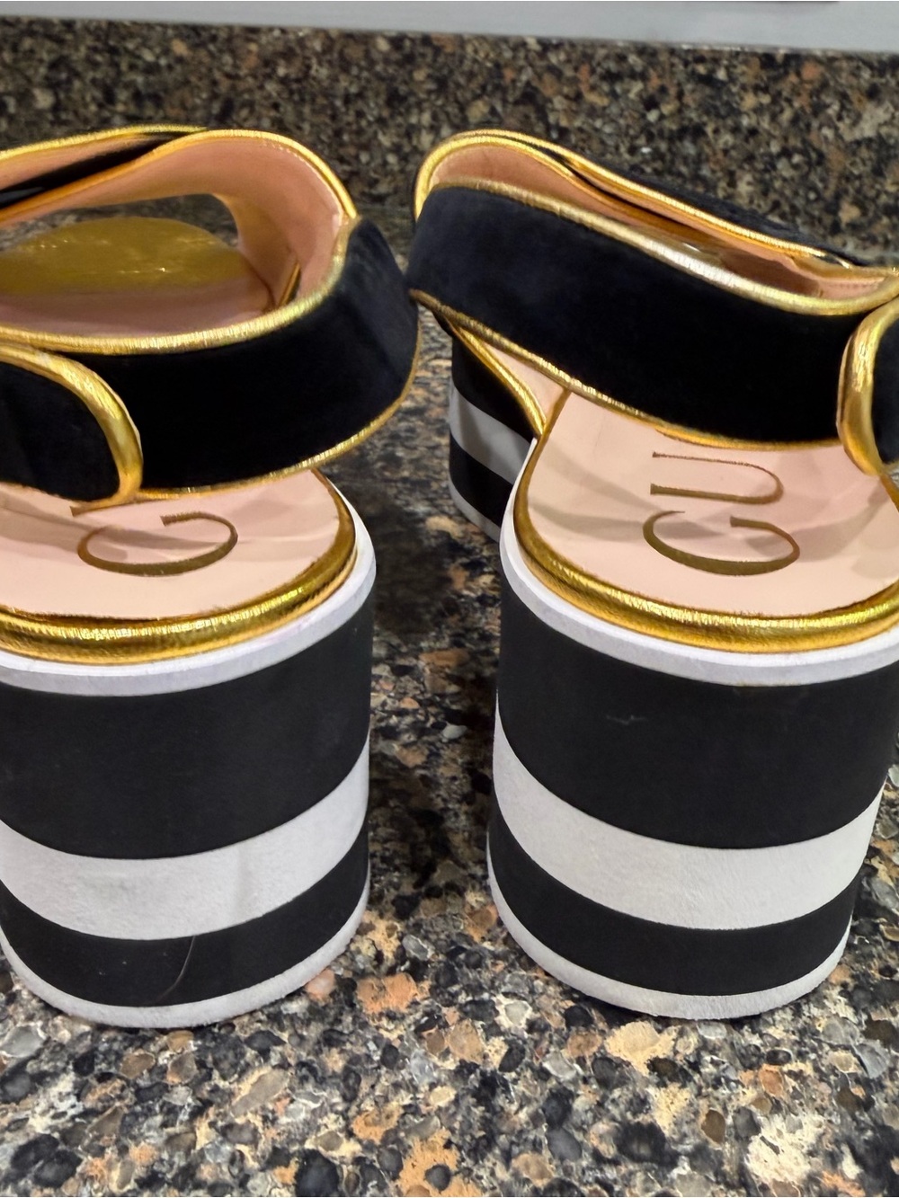 Gucci Black Velvet Platform Sandals with Gold Embroidery 38.5 - Picture 7 of 9